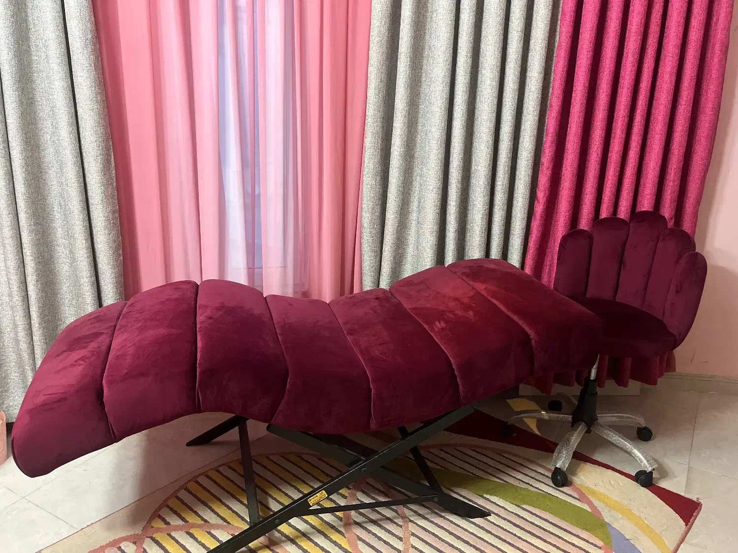 تخت و صندلی مژه کار|آرایشگاه و سالنهای زیبایی|گنبد کاووس, |دیوار