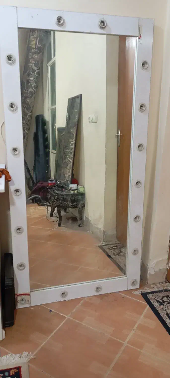 اینه هالووین زیبا|آینه|آبادان, |دیوار