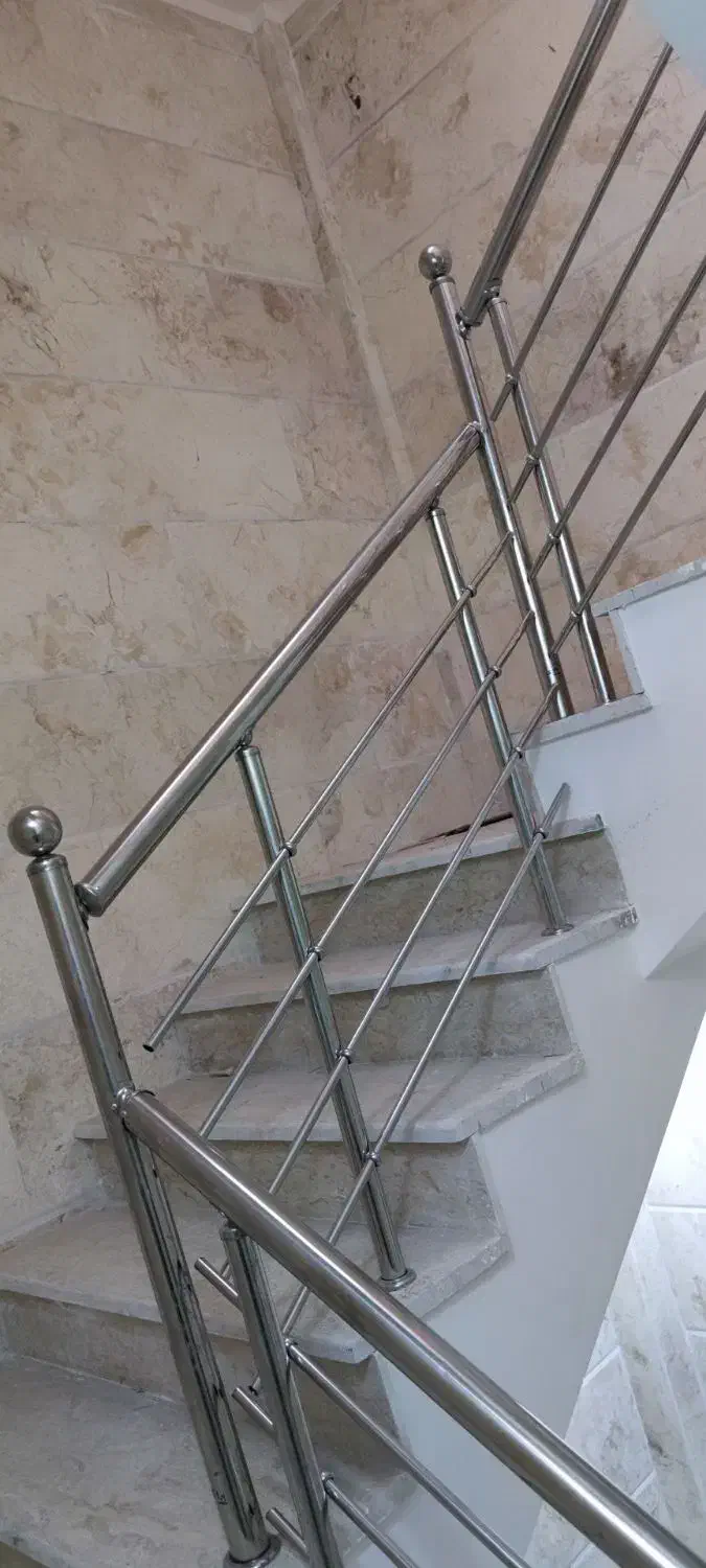 کارگر ساده جهت نرده استیل|استخدام معماری، عمران و ساختمانی|بندرعباس, |دیوار