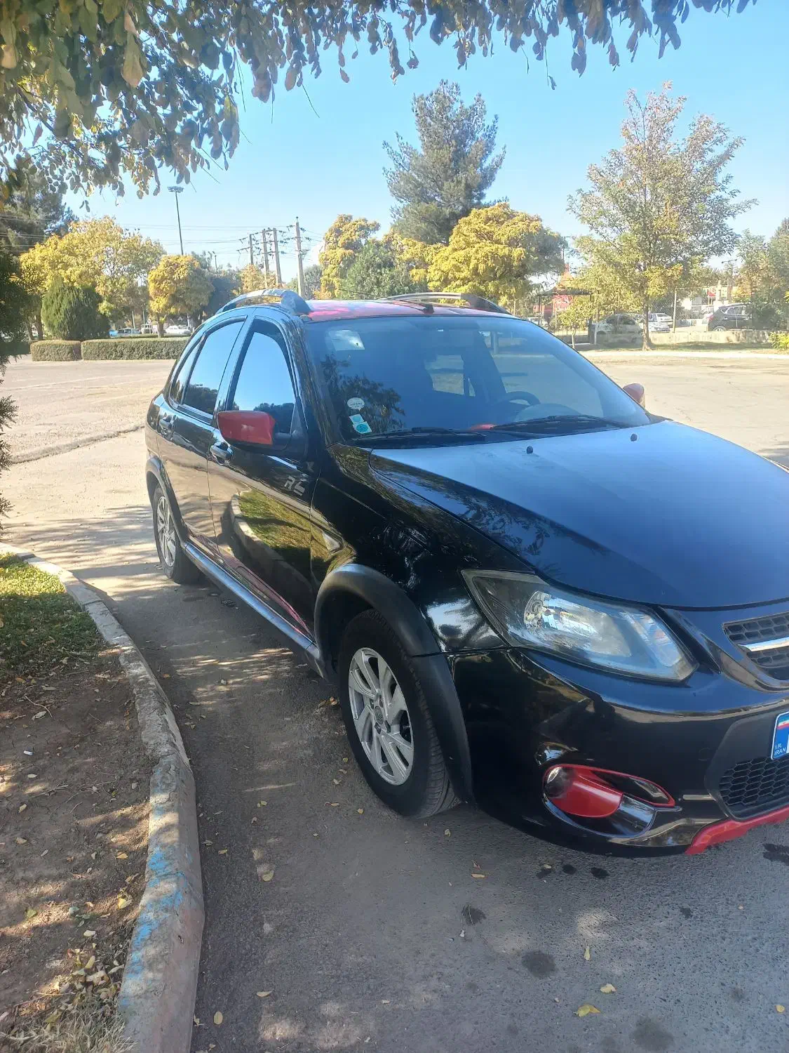 کویک ار ۹۸ بی رنگ|خودرو سواری و وانت|ملایر, |دیوار