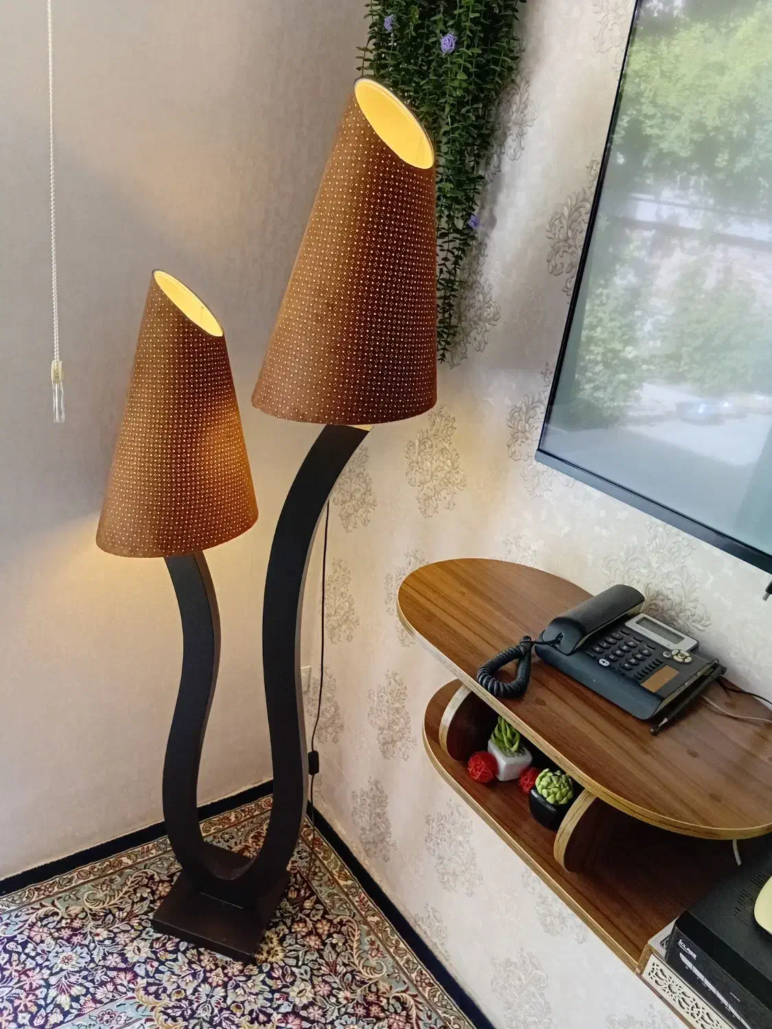 آباژور شیک و باکلاس|چراغ خواب و آباژور|بروجرد, |دیوار