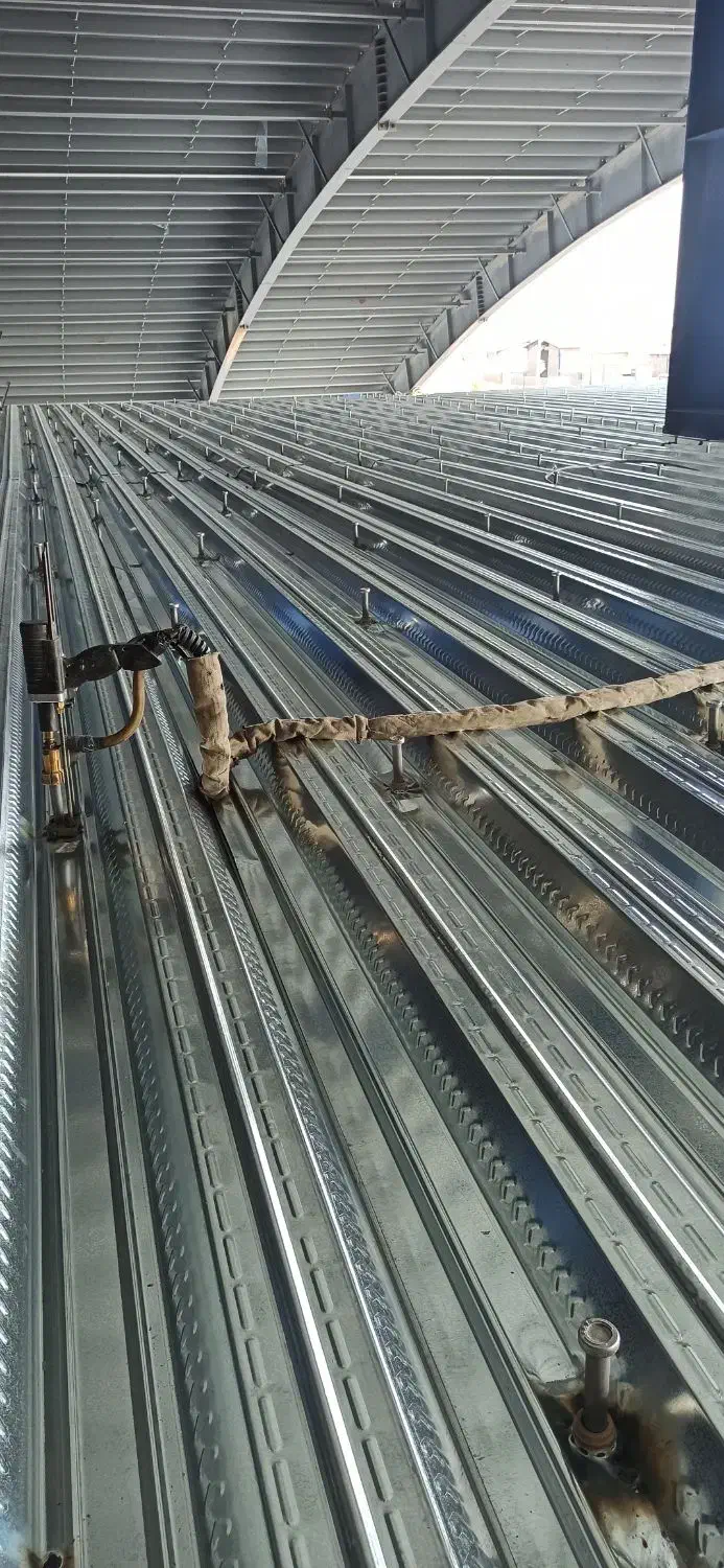 اجرای سقف عرشه فولادی|خدمات پیشه و مهارت|کرمانشاه, |دیوار