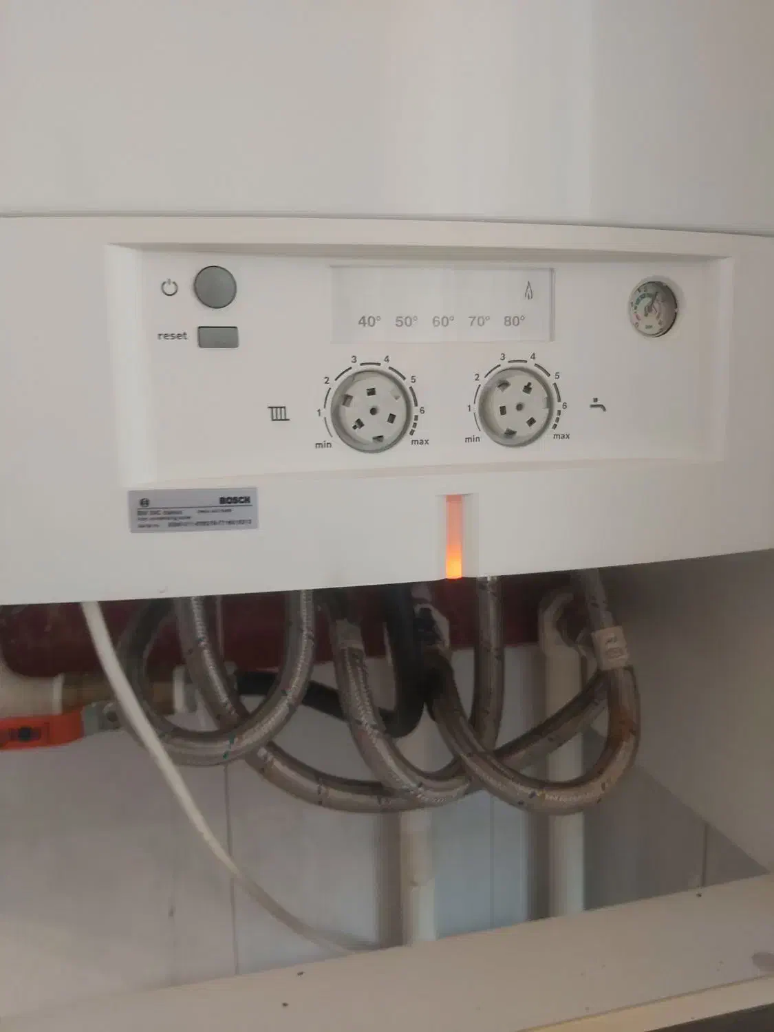 تعمیرات تخصصی پکیج آبگرمکن و بخاری اجاقگاز درمنزل|خدمات پیشه و مهارت|زنجان, |دیوار