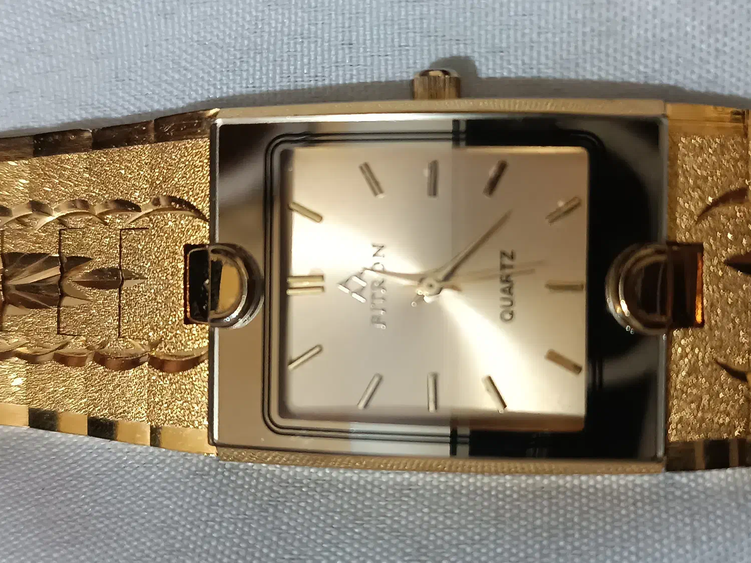 ساعت مچی زنانه، رنگ ثابت کاملا نو|ساعت|فسا, |دیوار