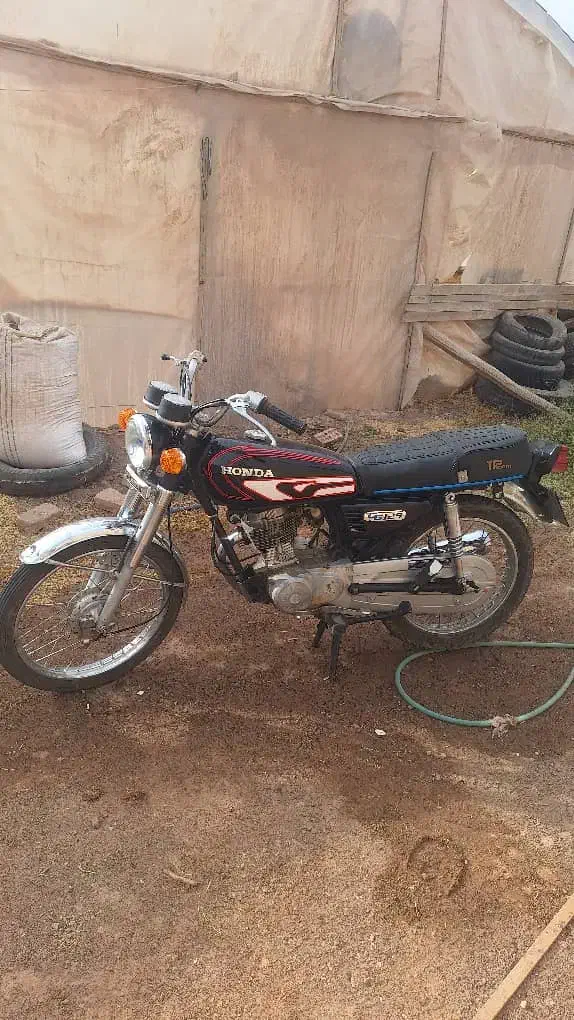 موتورهندا ۱۲۵|موتورسیکلت|رفسنجان, |دیوار