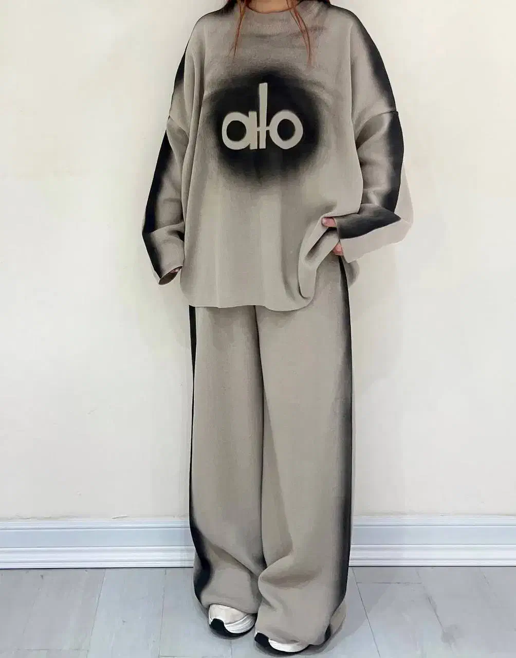 لباس بافت|لباس|شیراز, گود عربان|دیوار