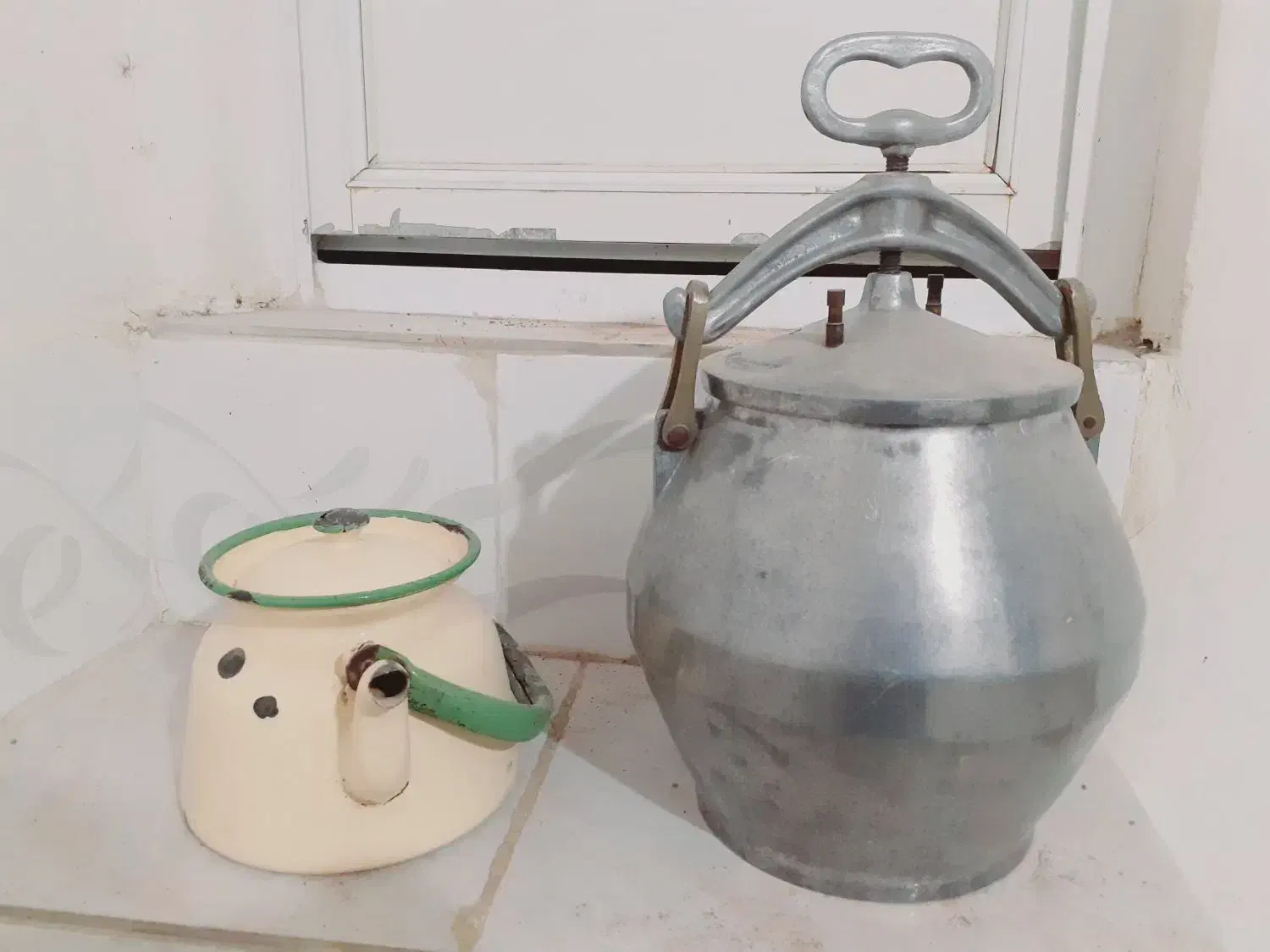 زود پز|ظروف پخت‌وپز|سنندج, |دیوار