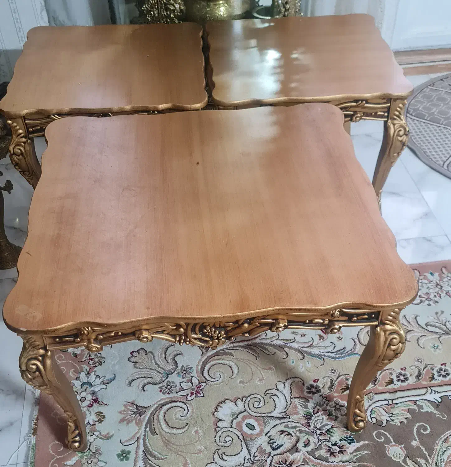 مبل نه نفره سلطنتی|مبلمان خانگی و میز عسلی|بروجرد, |دیوار