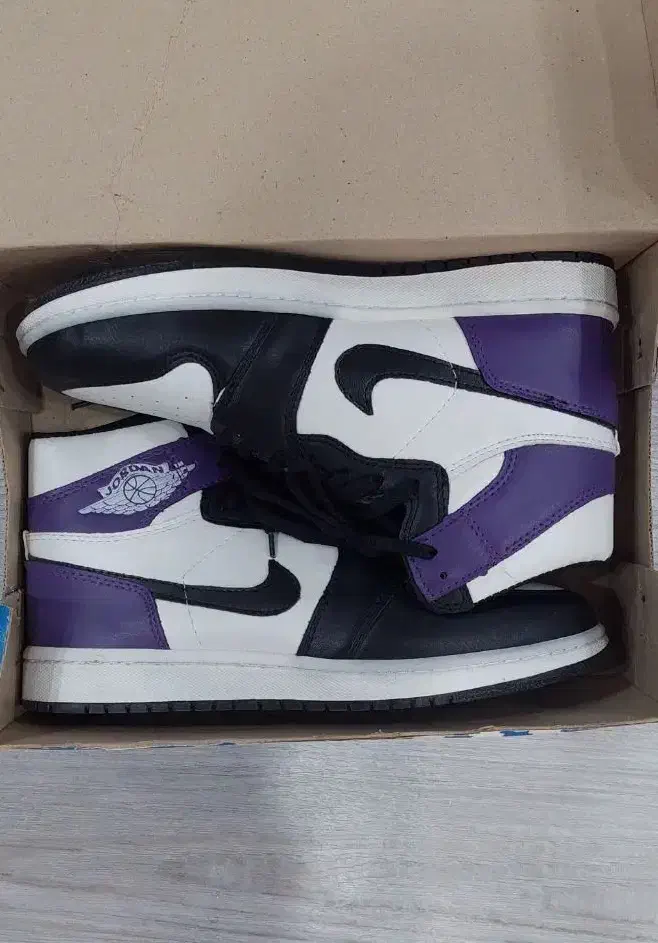 جردن ایر ساق بلند 42|کیف، کفش، کمربند|رشت, منظریه|دیوار