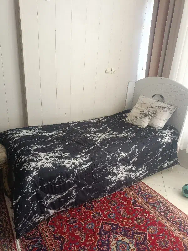 میز تحریر و تخت خواب|تخت و سرویس خواب|بروجرد, |دیوار