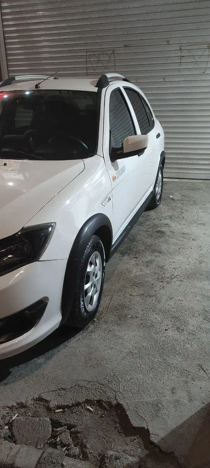 کوییک۱۴۰۲ درجه یک|خودرو سواری و وانت|همدان, |دیوار