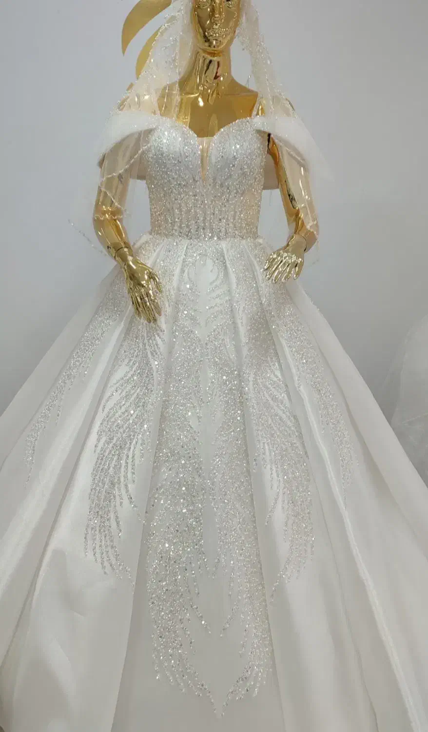 واگذاری مزون عروس با درامد عالی|لباس|لنجان, |دیوار