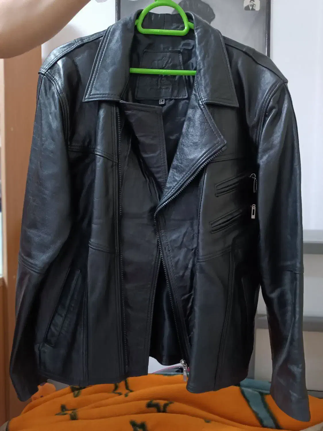 کاپشن چرم|لباس|لاهیجان, لیل|دیوار