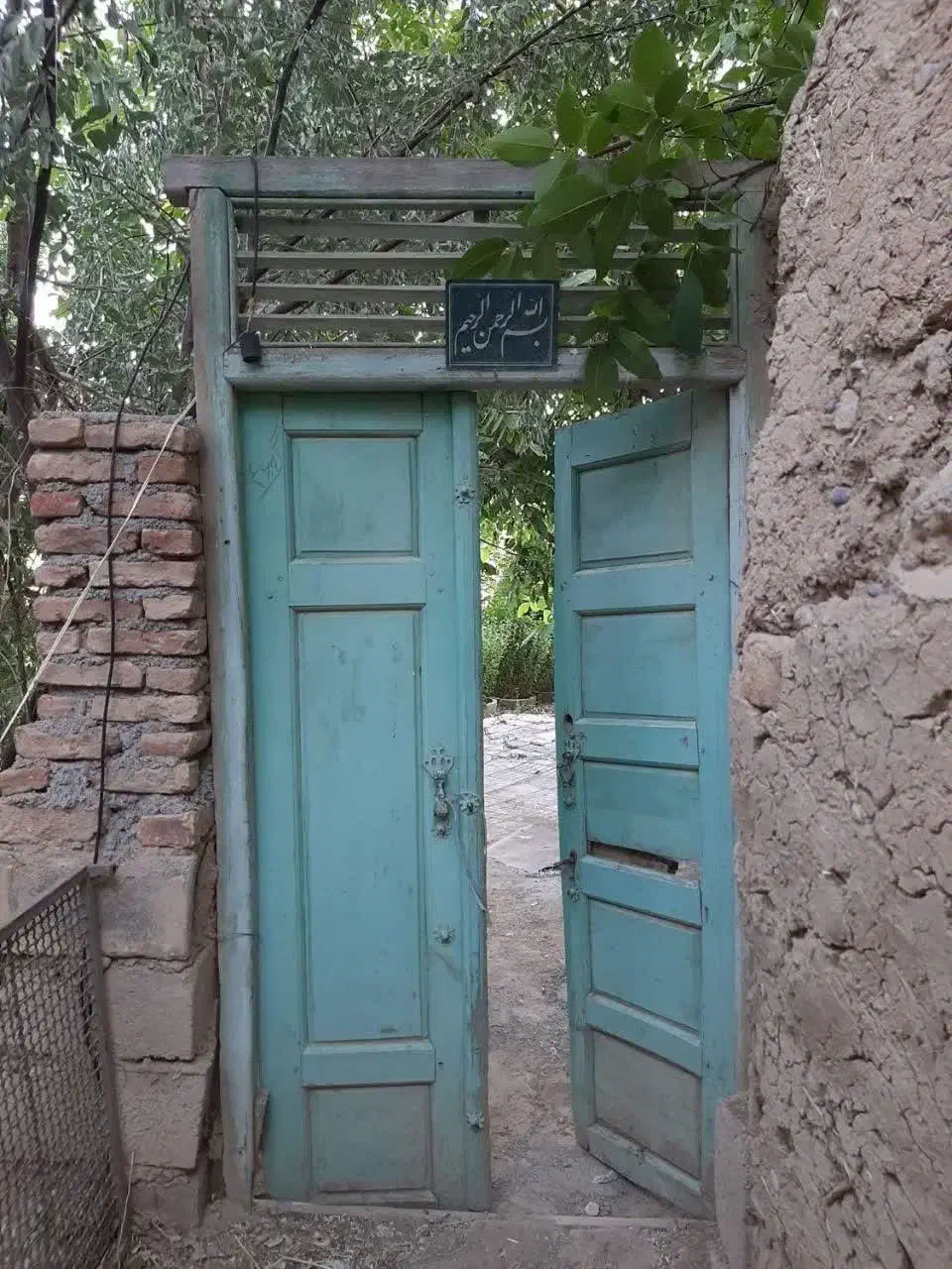 فروش باغ در روستای لاریچه|فروش خانه و ویلا|دهاقان, |دیوار