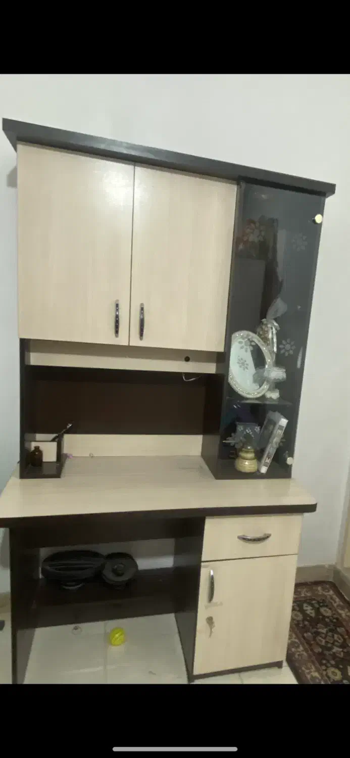 میز تحریر کاملا سالم و چراغ خور|میز تحریر و کامپیوتر|ماهدشت, |دیوار