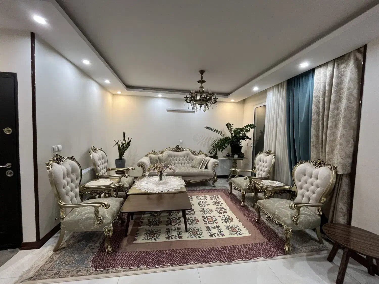 آپارتمان جنوبی ۱۱۱متر خیابان برازنده خیابان صفائیه|فروش آپارتمان|اصفهان, برازنده|دیوار