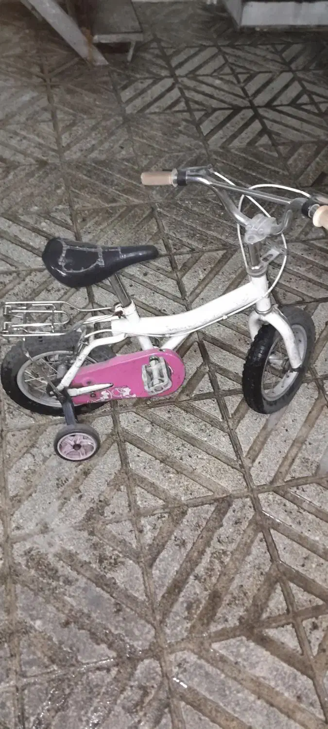 دوچرخه|دوچرخه، اسکیت، اسکوتر|شهر ری, شهادت|دیوار