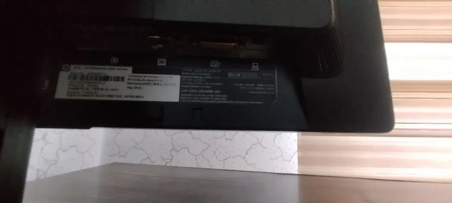 کامپیوتر و تمامی وسایل آن|رایانه رومیزی|همدان, |دیوار