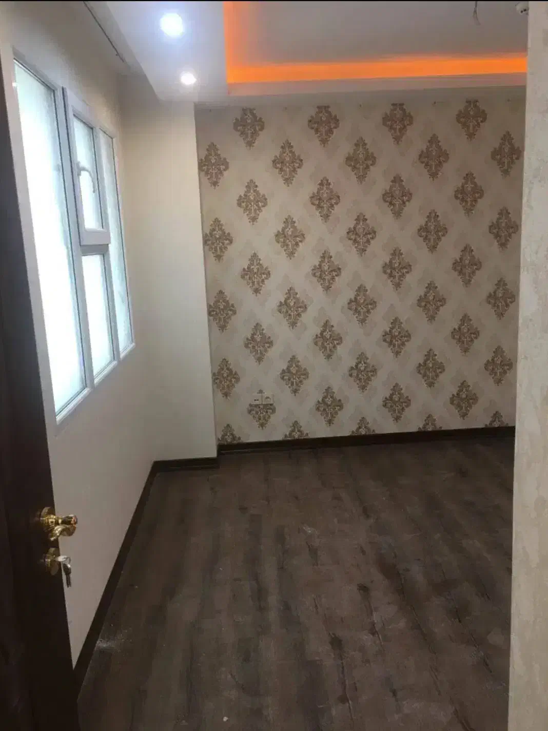 ۱۰۸متری ۲خوابه فول سرایدارمقیم