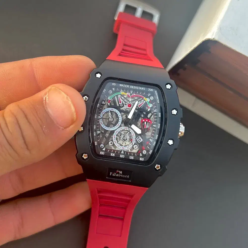 ساعت ریچارد  با جعبه|ساعت|قزوین, |دیوار