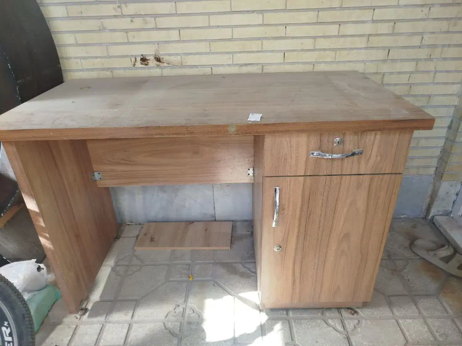 میز کامپیوتر یا میز تحریر|میز تحریر و کامپیوتر|یزد, |دیوار