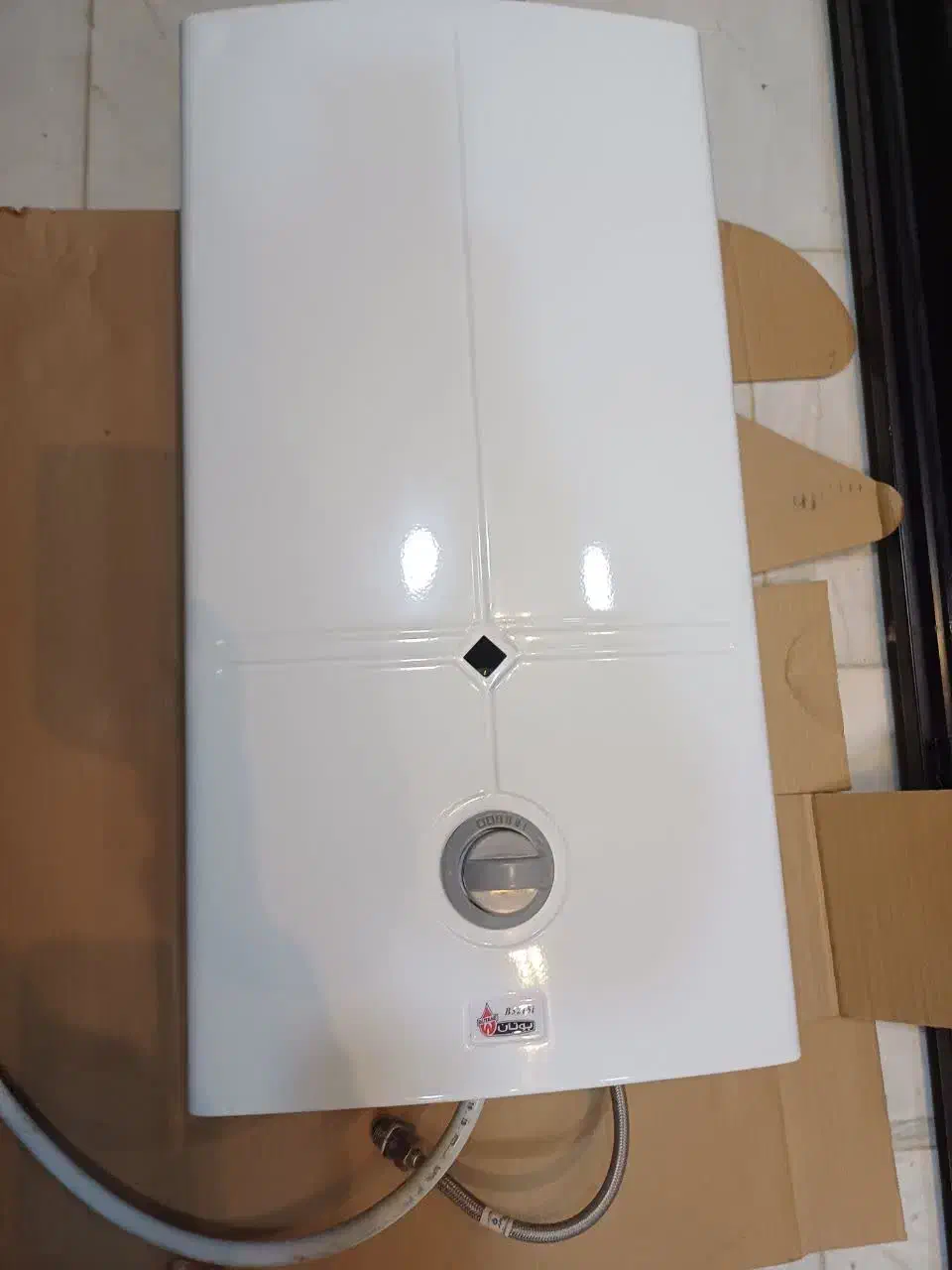 آبگرمکن دیواری بوتان|آبگرمکن، پکیج، شوفاژ|گلپایگان, |دیوار