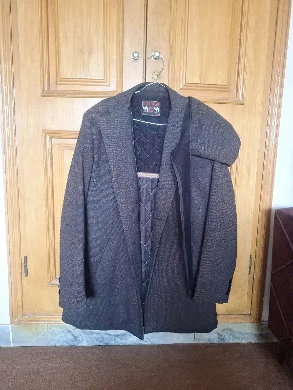 پالتو|لباس|اصفهان, جنیران (لادان)|دیوار