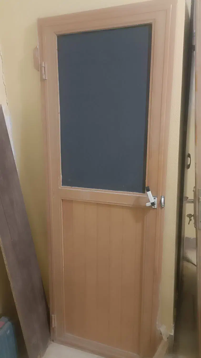 در آلومینیوم دست دوم تمیز|مصالح و تجهیزات ساختمان|شاهینشهر, گزبرخوار|دیوار