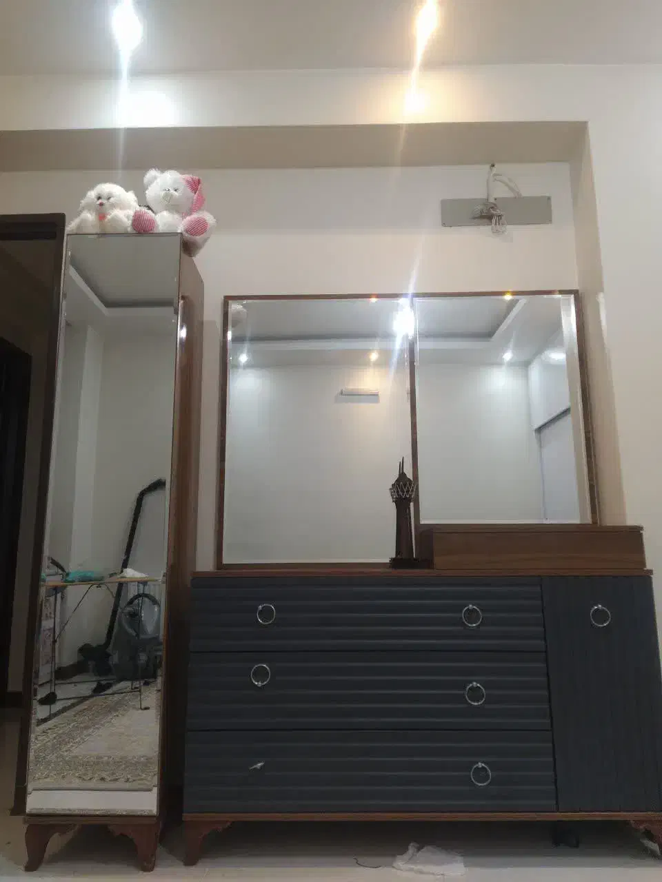 آینه و کنسول|بوفه، ویترین، کنسول|اصفهان, باغ فدک|دیوار