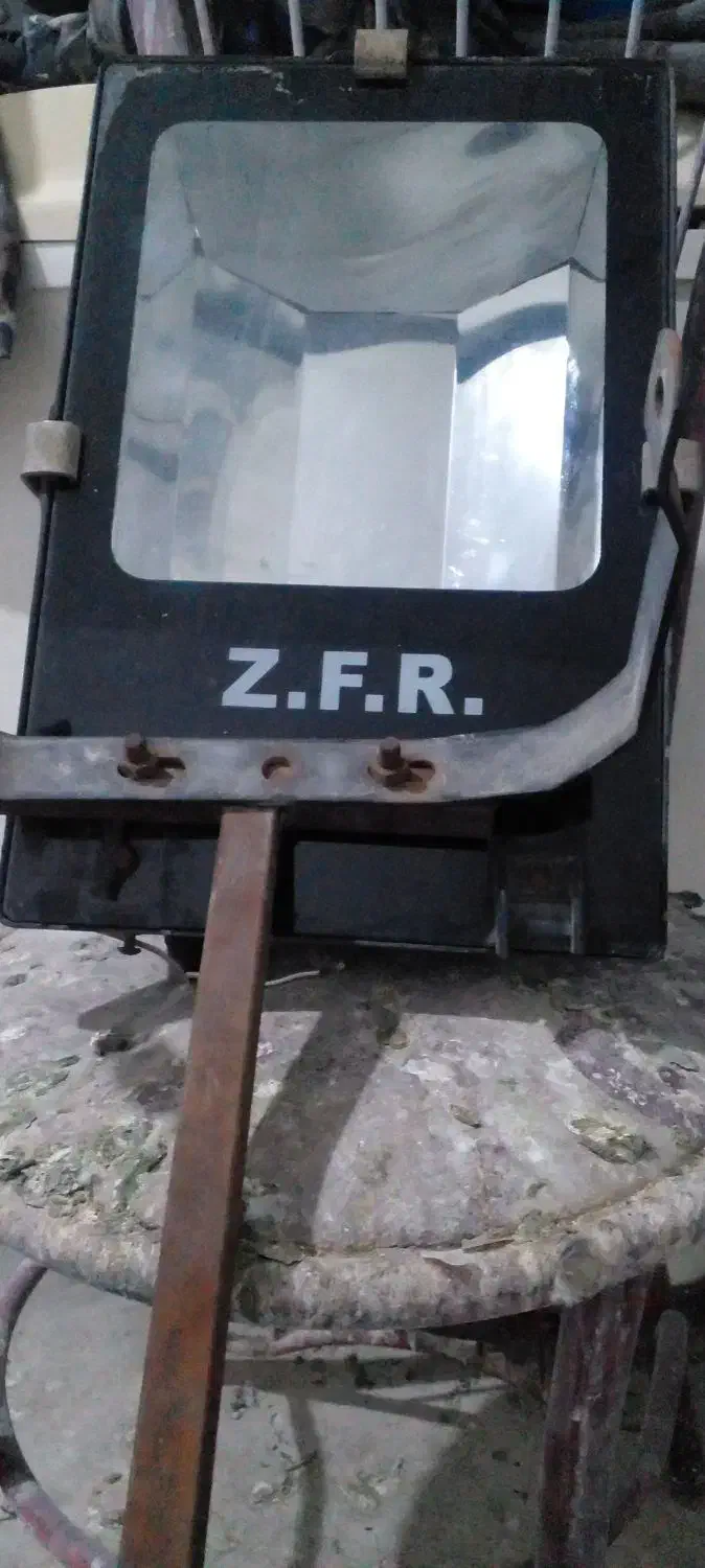 نورافکن|لامپ و چراغ|مشهد, توس (بلوار توس)|دیوار