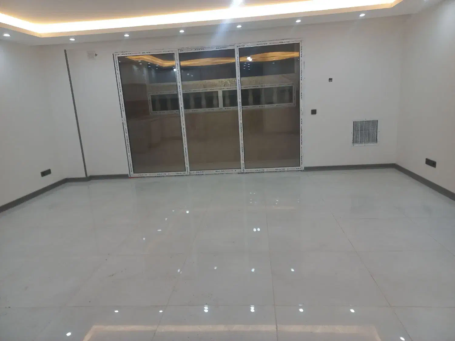 آپارتمان  بر مدرس 95 متر|فروش آپارتمان|شاهینشهر, کوی مهدیه|دیوار