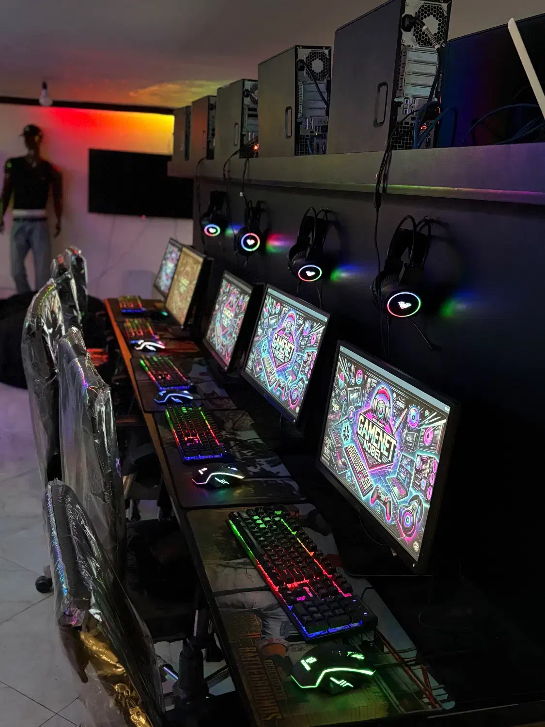 ۱۰ عدد سیستم گیمینگ مناسب گیم نت|رایانه رومیزی|اصفهان, آبشار|دیوار