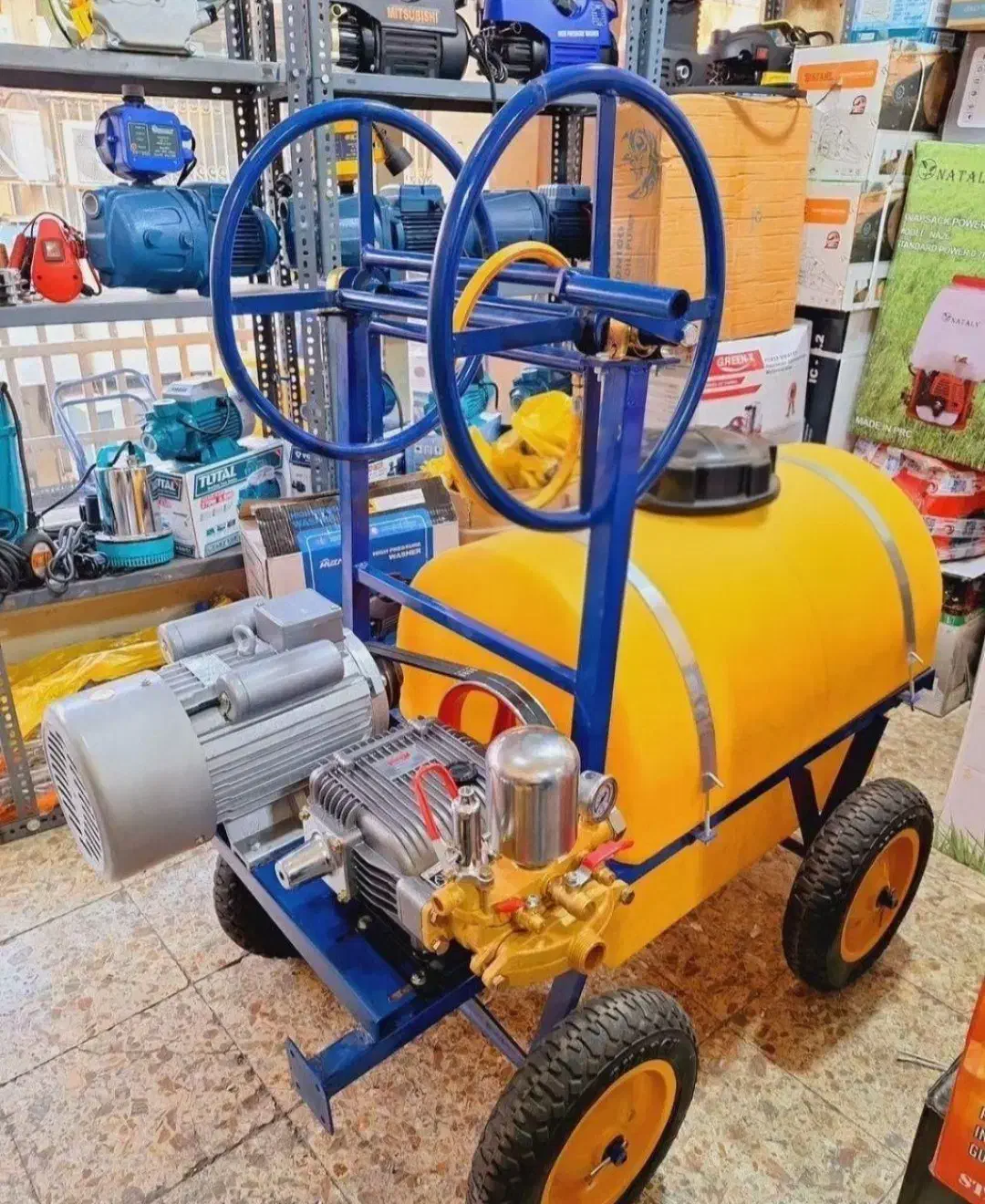 سمپاش زنبه ای فرغونی 200لیتری رویال با شلنگ جمع کن|ماشین‌آلات صنعتی|تهران, شهید رجایی|دیوار