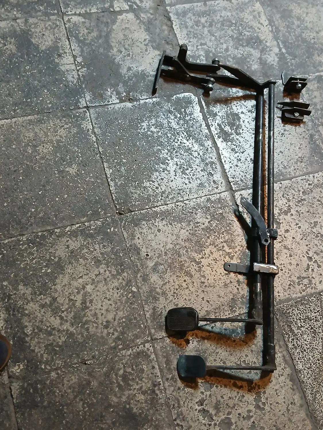 پدال دوم آموزش رانندگی تیبا|قطعات یدکی و لوازم جانبی|تهران, شهرک پرواز|دیوار