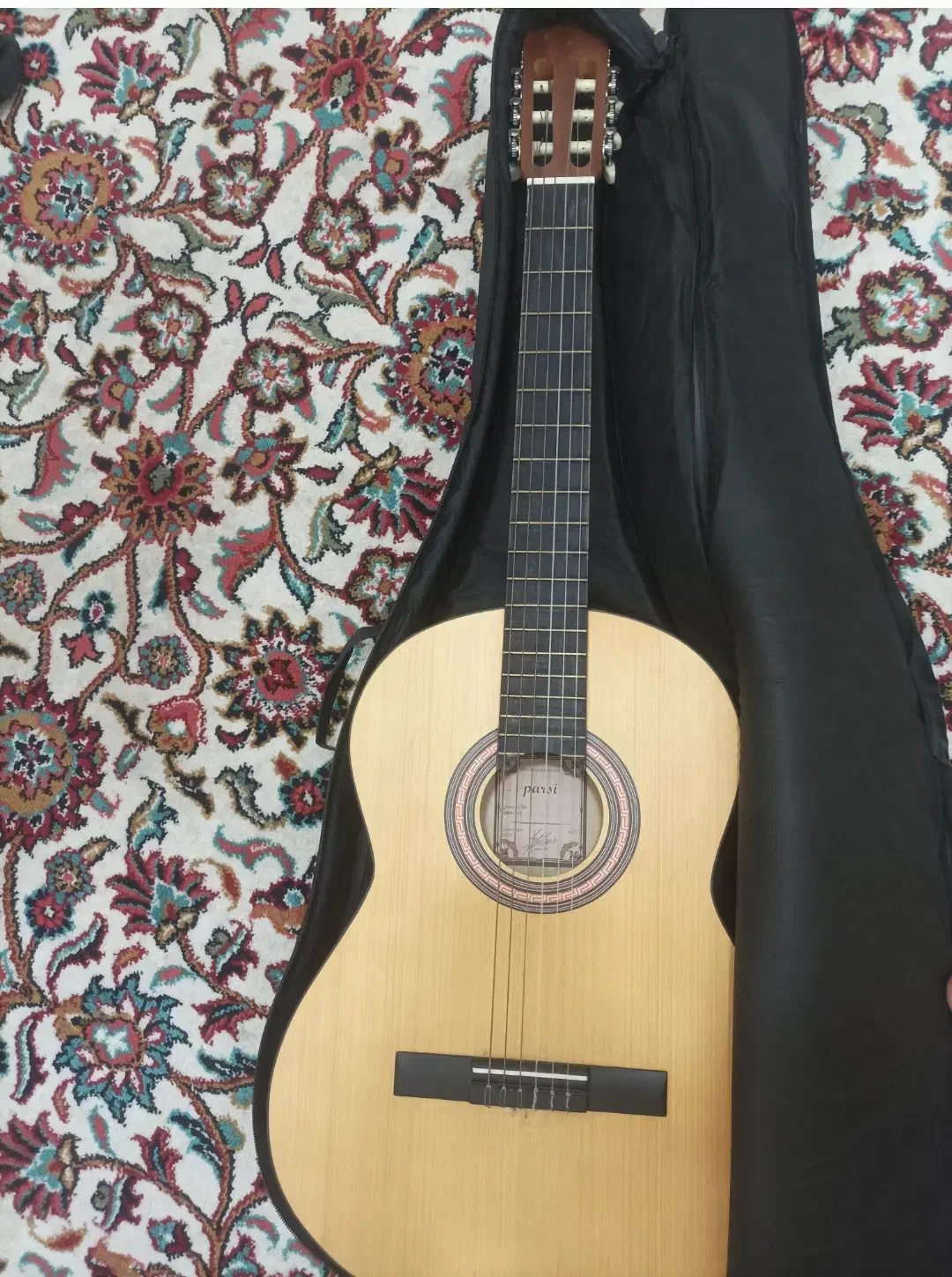گیتار پارسی|گیتار، بیس، امپلیفایر|پرند, فاز ۰|دیوار
