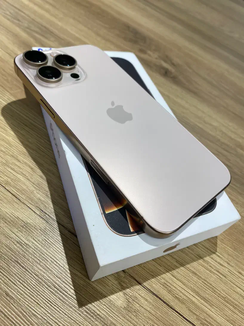 اپل iPhone 16 pro max (256 گیگ)|موبایل|قم, شهرک قدس|دیوار
