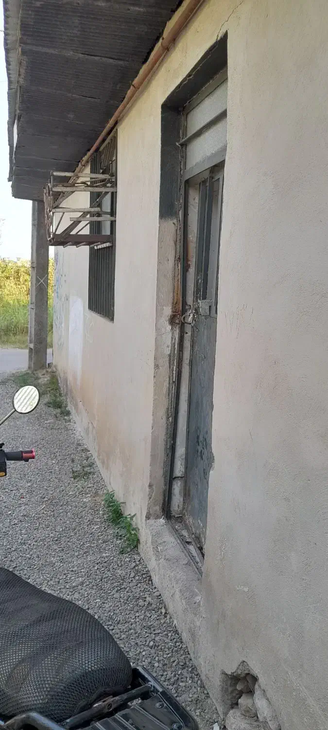 فروش  یک باب  خانه  ویلایی  همراه  مغازه  کوچک|فروش خانه و ویلا|رشت, انصاری|دیوار