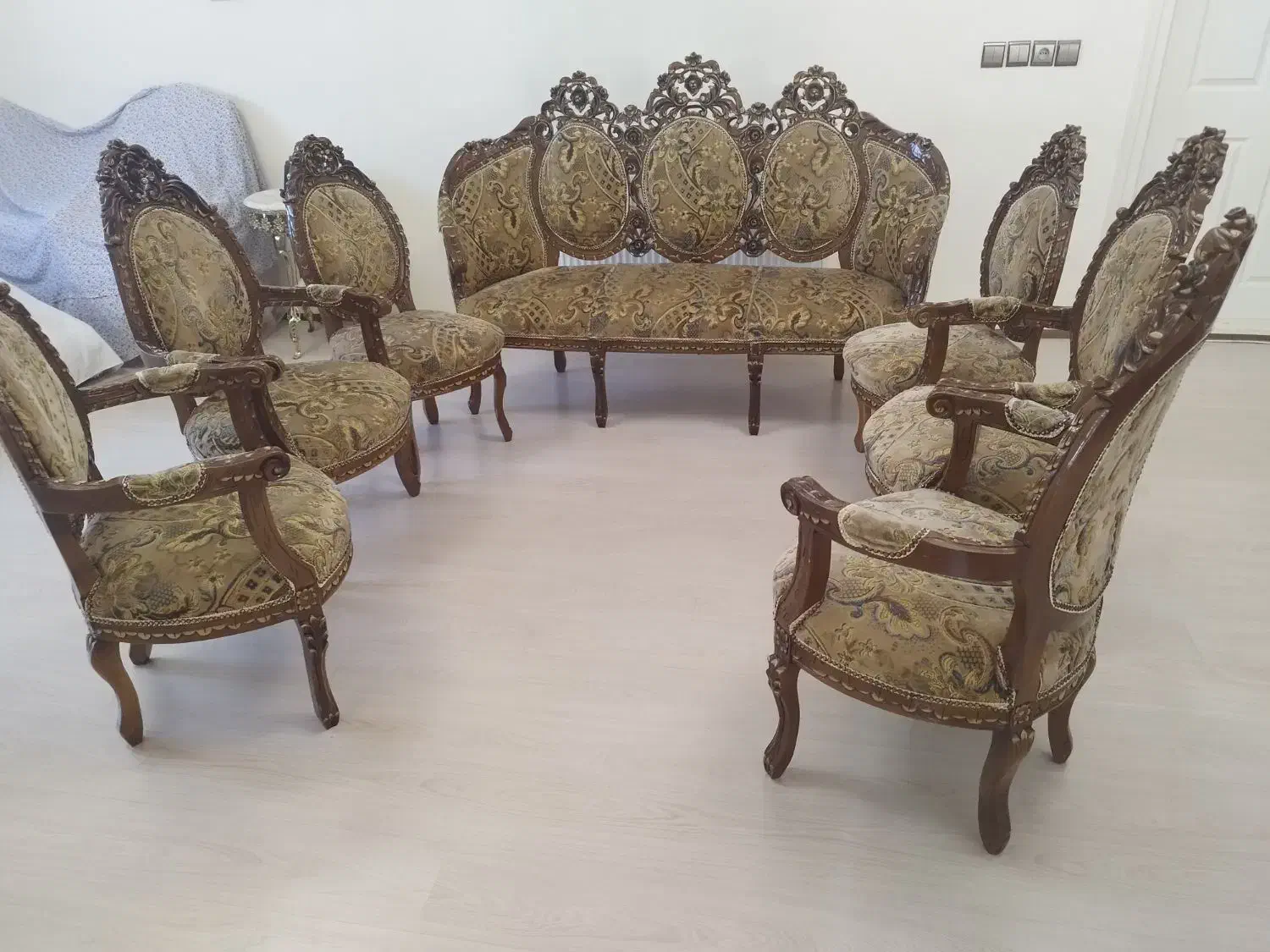 ست کامل مبل استیل سلطنتی ۹ نفره سالم و شیک|مبلمان خانگی و میز عسلی|خوی, |دیوار