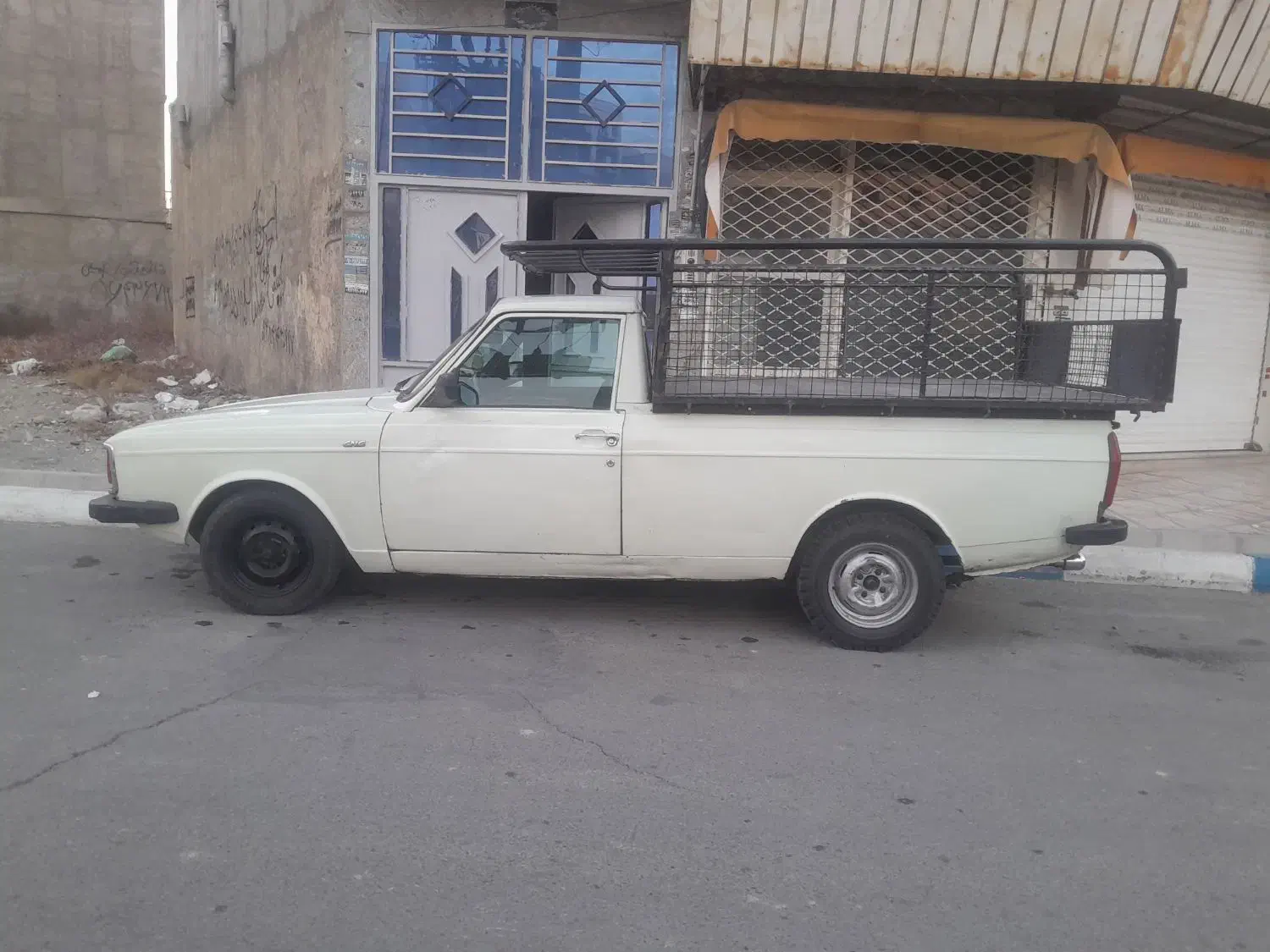 پیکان وانت|خودرو سواری و وانت|رباط‌کریم, رباط‌کریم|دیوار