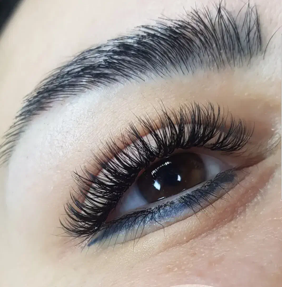 خدمات حرفه‌ای اکستنشن مژه و لیفت|خدمات آرایشگری و زیبایی|بهبهان, |دیوار