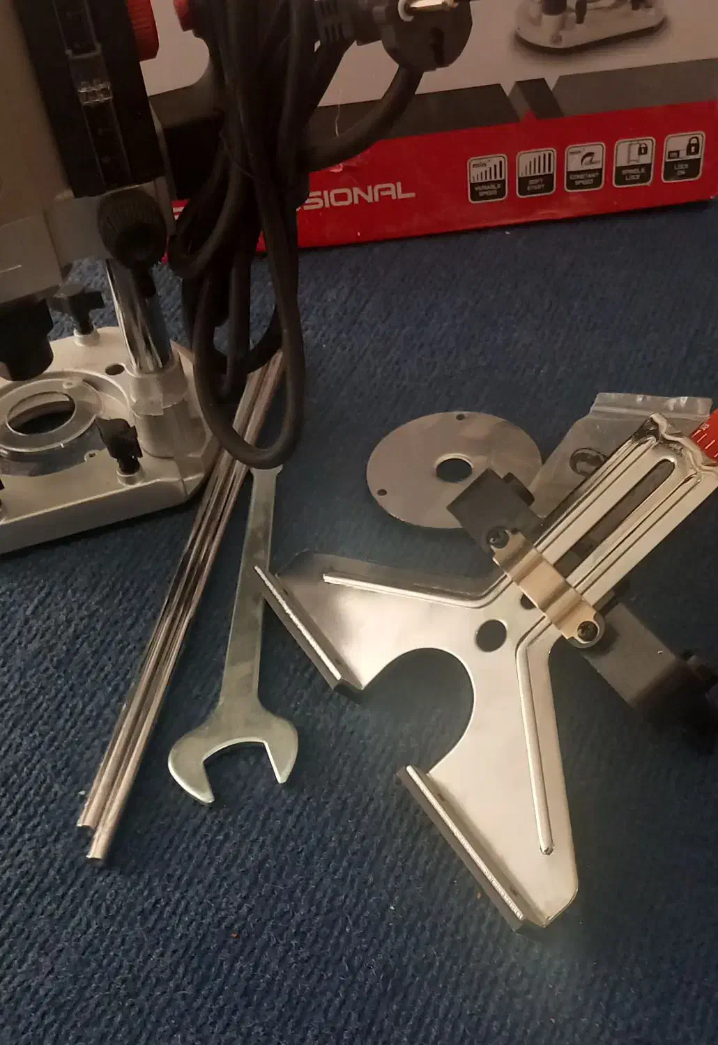 اور فرز|ابزارآلات|دورود, |دیوار