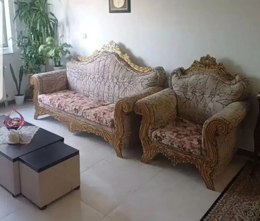 مبلمان سلطنتی ۷ نفره با جلومبلی و دوعددعسلی|مبلمان خانگی و میز عسلی|سنندج, |دیوار