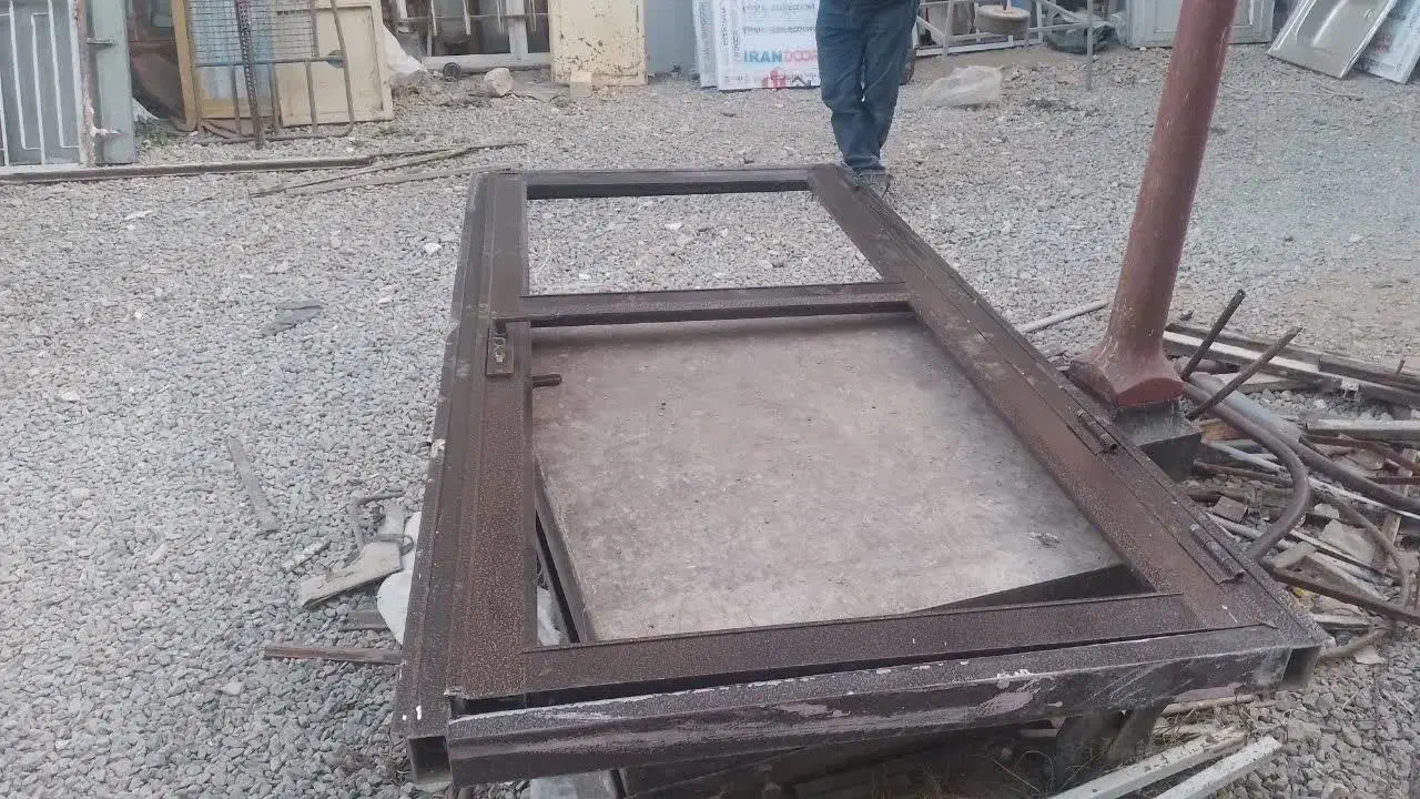 درب آلمینیومی|مصالح و تجهیزات ساختمان|سمیرم, |دیوار