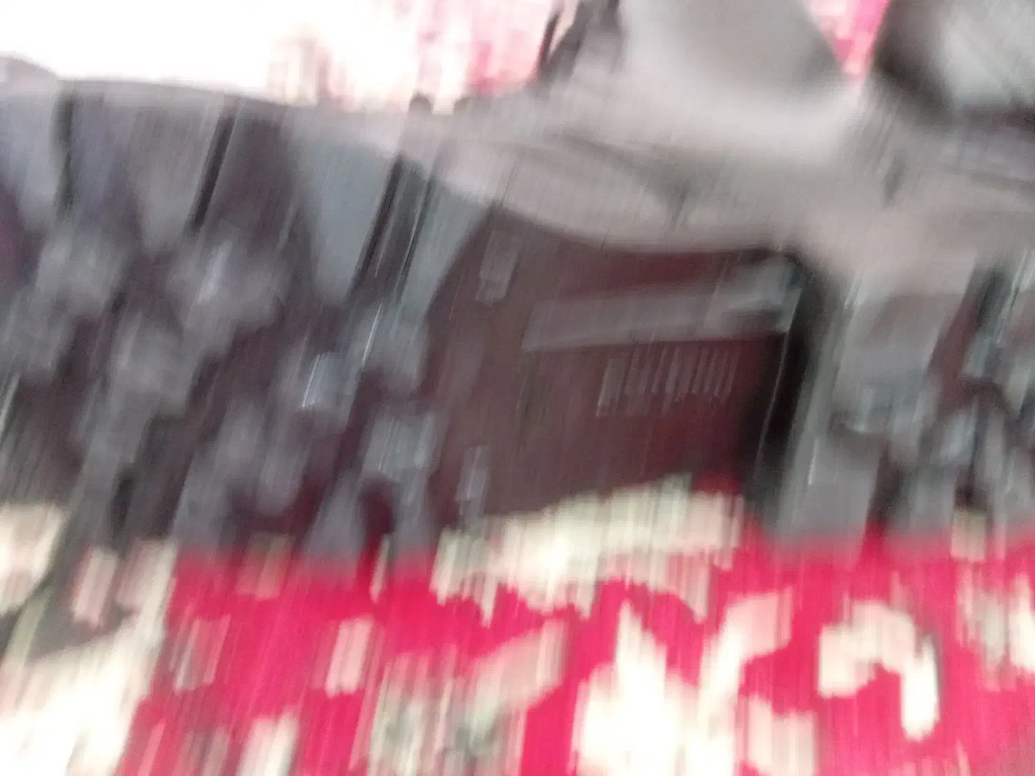 پوتین|کیف، کفش، کمربند|شیراز, دشت چنار|دیوار