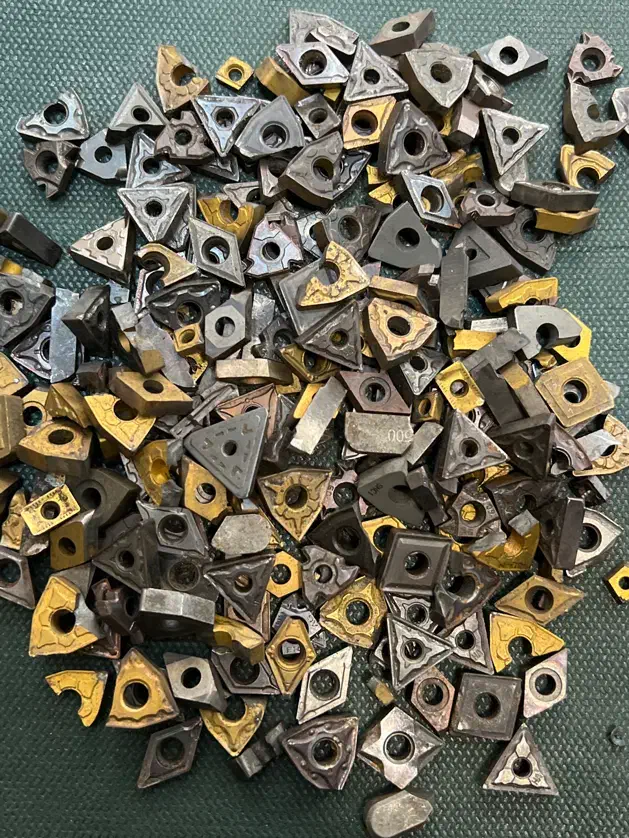 ضایعات الماس تراشکاری الماس سوخته|خدمات پیشه و مهارت|بم, |دیوار