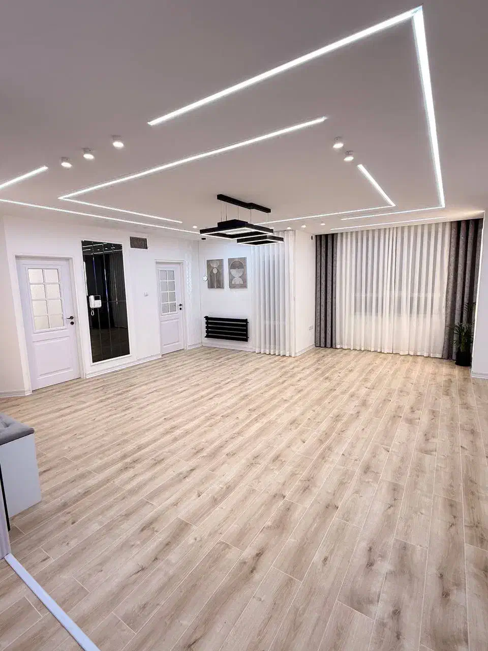 ۶۵متراندیشه/۲خواب/سندتکبرگ/غرق نور/کم واحد|فروش آپارتمان|تهران, جوانمردان (اندیشه)|دیوار