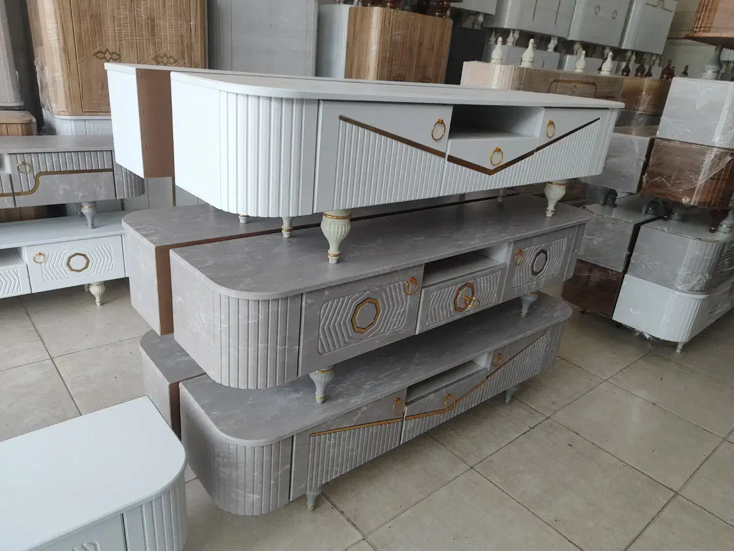 تولیدیه کارهای خم وسفارشی|میز تلویزیون|بروجرد, |دیوار