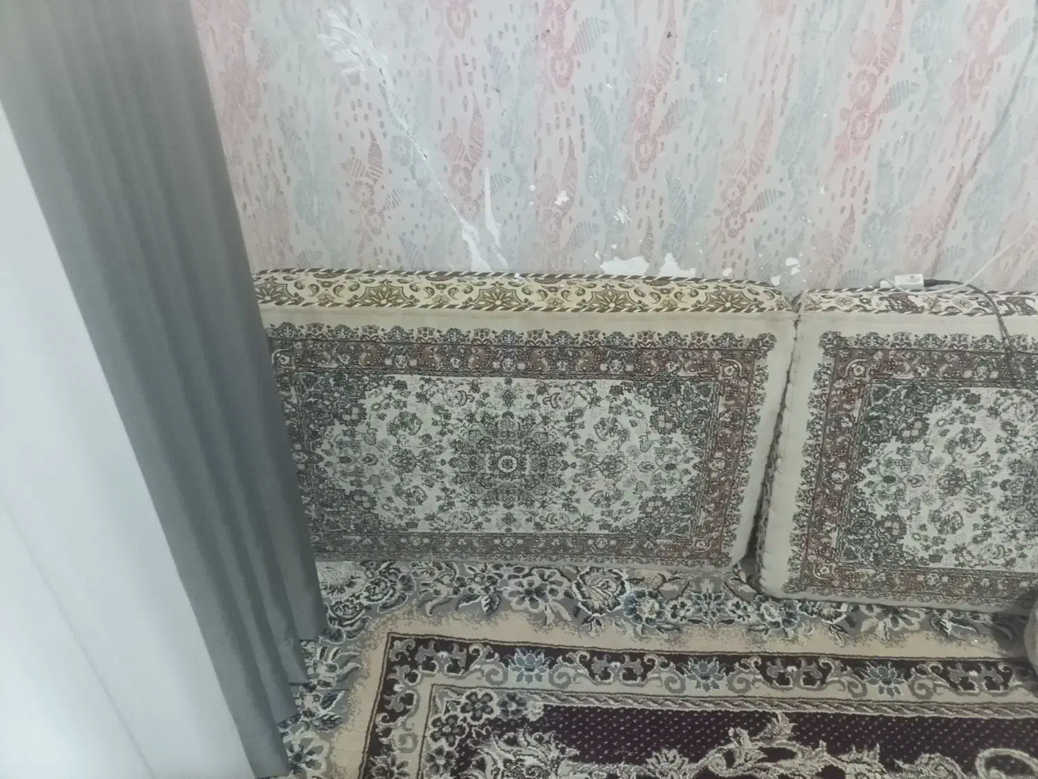 ۶ عدد پشتی|پشتی|حسین آباد, |دیوار