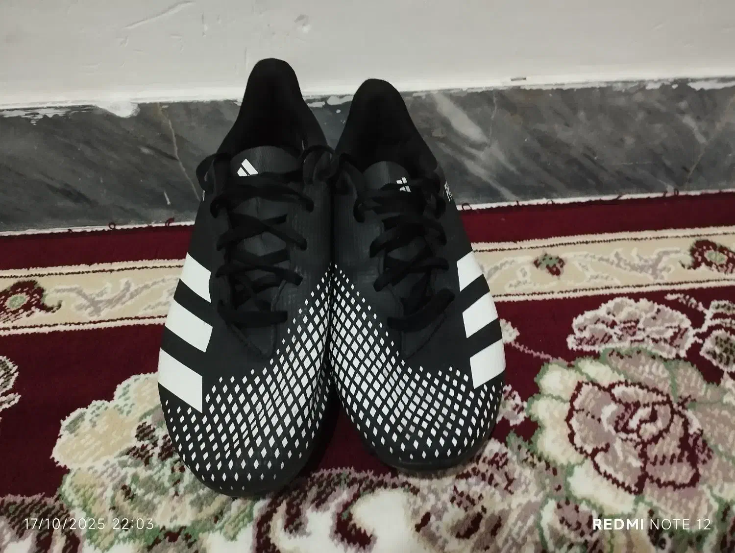 کفش فوتبال آدیداس|کیف، کفش، کمربند|دماوند, گیلاوند|دیوار