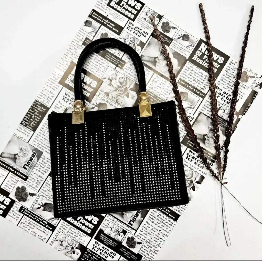 کیف نگینی|کیف، کفش، کمربند|ملایر, |دیوار